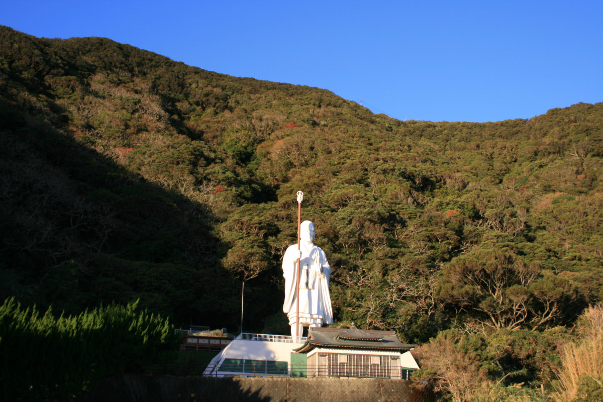 室戸青年大師像